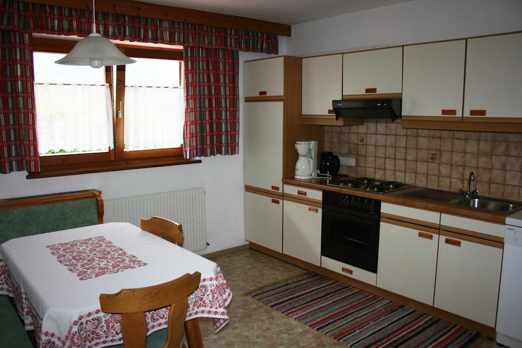 Appartement Haus Ampferstein à Telfes im Stubai Chambre photo